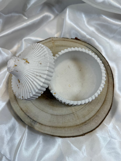 Pot de rangement en plâtre