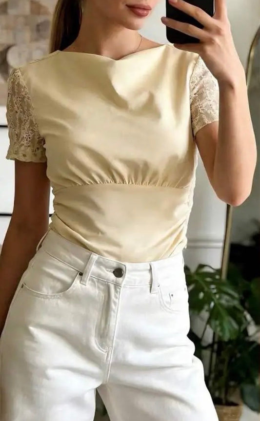 Top à Dos Ouvert avec Détail en Dentelle