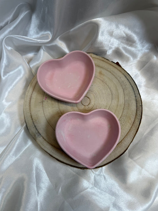 Mini pot en forme de cœur en plâtre