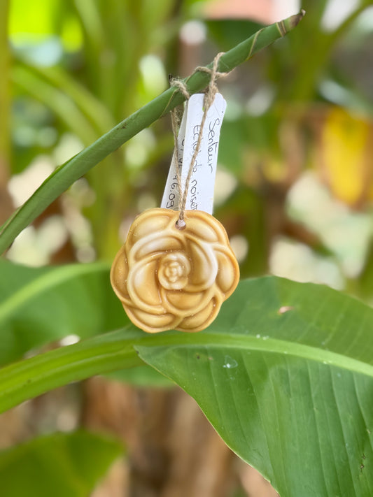 Suspension parfumé